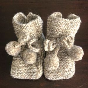 Hand knit baby booties size 0-12